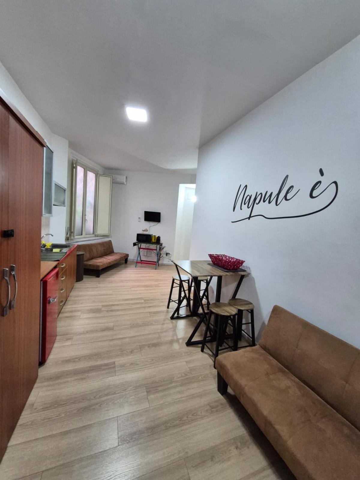 Apartament A Casa Di Ilaria Neapol Zewnętrze zdjęcie